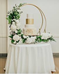 California Meets Colorado Modern Boho Wedding In Denver 100 Layer Cake Wedding Cake Table Vintage Wedding Centerpieces Wedding Table Decorations
