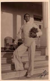 صوره شخصيه قديمه من الثلاثينات سلاح المبارزه الشيش شبين الكوم مصر Egyptian Egypt History