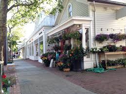 Old money oozes throughout southampton, while new wealth reigns in east hampton. Southampton Shinnecock Hills Tuckahoe Southampton Ny Official Website