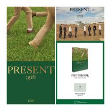 Exo presents a new photobook as a gift for fans! Exo Present Gift Photobook Shopee Indonesia