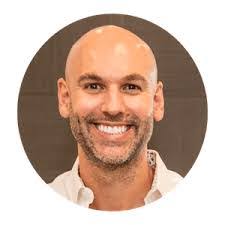 Claire Testa's Instagram, Twitter & Facebook