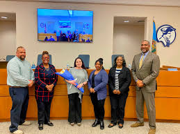 Welcome to Dr. Shannon Hughes, Licensed Clinical Social Worker at East  Dover Elementary! We are pleased that she has joined our Senator Nation.  When asked why she chose to work for Capital