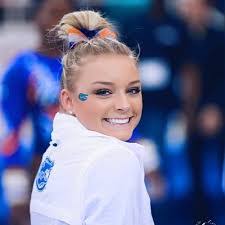 Jenny Chew's Instagram, Twitter & Facebook