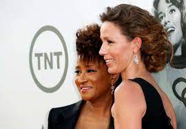 Wanda sykes is an american actress, comedian, and writer who has a net worth of $10 million. Alex Sykes Wanda Sykes Wife S Bio Twins Net Worth Family Wiki Kids