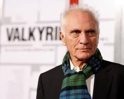 Still bitten by the 'bug of acting'