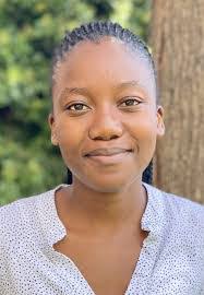 Danielle Oliphant's Instagram, Twitter & Facebook