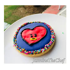 Ein cookie ist eine einfache kleine datei, die gemeinsam mit den seiten einer internetadresse versendet und vom webbrowser auf dem pc oder . Tata Bts V Kim Taehyung Cookie Super Curious Tata Kim Taehyung From Bt Planet Tata Is Very Curious About Everyth Food Sugar Cookie Kim Taehyung