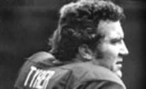 Kansas City Chiefs: Best Offensive Players Not in the Pro Football Hall of  Fame