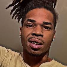 Letitia Everett's Instagram, Twitter & Facebook