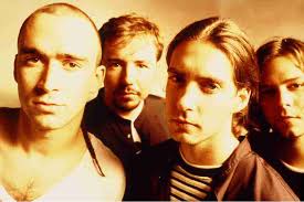 💿Throwing Copper is the third studio album by LIVE, released