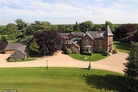 Perrie edwards is a british singer and songwriter. Alex Oxlade Chamberlain Is Complaining About A Mansion Shortage In Cheshire Express Digest