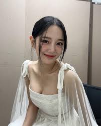 ㅇㅎ))진짜 큰 힘을 숨겼었던 김세정.gif - 유머움짤이슈 - 에펨코리아