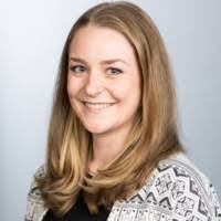 Julie Halper's Instagram, Twitter & Facebook