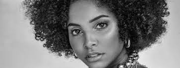 Ileana Johnson's Instagram, Twitter & Facebook