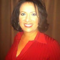 Lily Navarro (pinklily68)