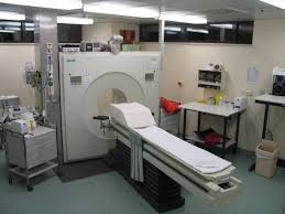 Das durch eine ergometrie belastete herz des patienten und die injektion von radioaktiven markersubstanzen ermöglichen zeitlich. Positronen Emissions Tomographie Wikipedia