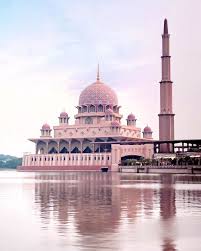 This group is for all to post photos of masjid in malaysia.please mention the name and the location of masjid. 10 Masjid Dengan Warna Paling Cantik Di Dunia Keren Banget