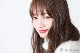 インスタの女神 わたなべ麻衣のマシュマロ素肌の作り方 コンプレックスを変えた話題の ぷぅ顔 インタビュー モデルプレス わたなべ麻衣 モデル 美人な人