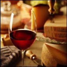 .consuma vin rosu le creste tensiunea tind sa cred spre aceasta teorie.nu in totalitate pt ca nu se stie sau nu stiu eu exact ce cantitate de alcool determina cresterea tensiunii.si apoi nici cei care consuma nu stau sa caute cate grade are vinul alb cel consuma si nu scade tensiunea si cat are cel rosu.si. Vinul Distruge Celulele Maligne Èi 12 Tipuri De Cancer Dcnews