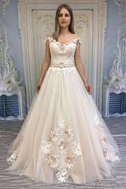 I was 150 pounds and 5 10 tall. Perfect Dress But Where Can I Buy It Bees Please Help A Lady Out