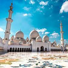 • tiongkok bantu aljazair bangun masjid terbesar ketiga di dunia, mampu tampung 120 ribu jemaah. 25 Masjid Terindah Di Dunia