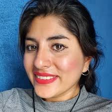 Elizabeth Calvillo's Instagram, Twitter & Facebook