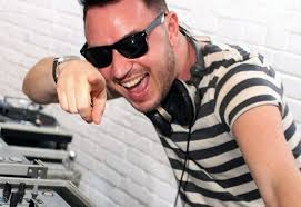 Justin Winks Music & Downloads