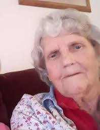 Elizabeth Witt's Instagram, Twitter & Facebook