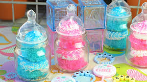 Are you hosting a baby shower for yourself, a good friend or sister? Baby Shower Cupcakes