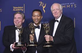 Posts & messages from andrew. Andrew Lloyd Webber Links John Legend Und Tim Rice Freuen Sich Uber Ihren Emmy Award Stuttgarter Zeitung