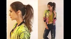 Here S How You Can Look Like A Masterstar With A Simple Messy Puffed Ponytail Newstrack English 1 All thanks to our gol gappe wale bhaiya :