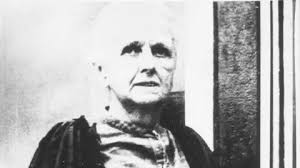 Joan Robinson: Economist remembered with blue plaque in Notting Hill