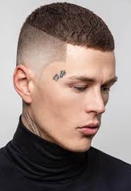 This haircut is a buzz cut with a number 3 on top and skin fade on the back and sides. Cftcokfhwluxrm