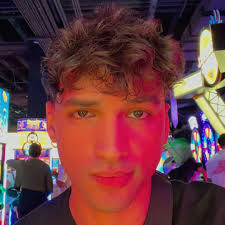 Herson Perez's Instagram, Twitter & Facebook