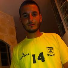 Photos: Settlers mock Palestinian hunger strikers and Israeli soldiers  dress up as Palestinian fighters