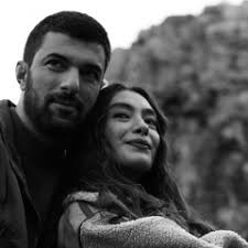 Stream Laila Hamada music