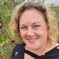 Jana Behrens's Instagram, Twitter & Facebook