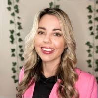 Breanne Turner's Instagram, Twitter & Facebook