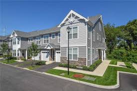 1802 townhome way, huntington sta, ny