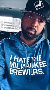 Dan Saul Knight (@six8jay)