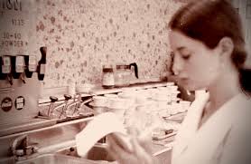 McDonald's starts serving breakfast in 1972