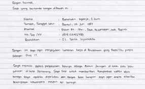 Contoh surat lamaran cpns ini kami tulis sebagai bahan rujukan bagi kamu yang sedang mempersiapkan diri untuk mengikuti seleksi masuk sebagai pegawai dari surat lamaran cpns ini, kualifikasi kamu akan mendapat pertimbangan khusus, sama seperti surat lamaran kerja lainnya. Contoh Surat Lamaran Kerja Dan Daftar Riwayat Hidup Tulis Tangan Audit Kinerja