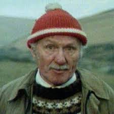 Lacey Weir's Instagram, Twitter & Facebook