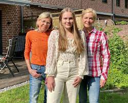 Jul 01, 2011 · daily point huntington politics reaches new heights. Huntington So Geht Eine Familie Aus Voerde Mit Der Seltenen Krankheit Um