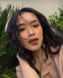 How Youtuber And Student Hillary Trinh Finds Balance And Perfect Selfie Lighting Milk Blog Korean Makeup Tips Beauty Makeup Looks