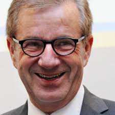 Wie er das private schützt. Jan Hofer Das Wunscht Er Sich Nach Seinem Tagesschau Aus Bunte De