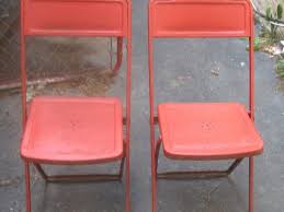 2 Vintage Rustic Red Painted Metal Industrial Folding Chairs 16 X 16 X 33 Folding Chair Folding Chair Makeover Metal Folding Chairs