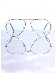 Vous voulez savoir où acheter ses lunettes de qualité pour un cadeau irrésistible et pas cher? Lunettes De Soleil Aviateur Or Transparent Mixte Www Zerda Boutique Com Mode Fashion Pas Cher Homme Zerda Boutique Beziers