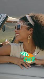 Rumor has it… the best sunset seats at @jimmysfishhouse go fast 🌅💨 Even  this feathery “regular” knows the early bird gets the view 🪶✨ 📍Jimmy's  Fish House & Iguana Bar, 521 S.