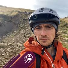 What permit is needed to stay in Italy more than 90 days?